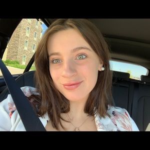 Meet your Posher, Megan